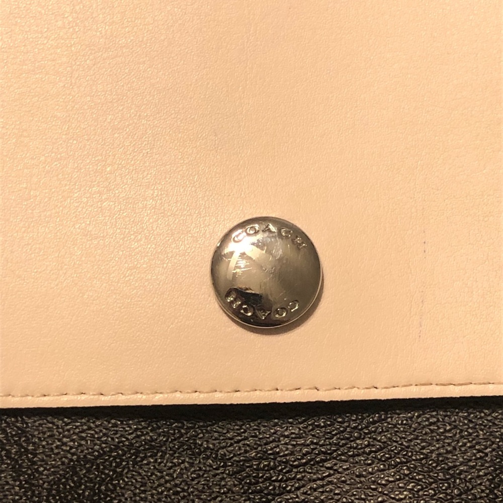 Authentic Coach Purse - Picture 14 of 16